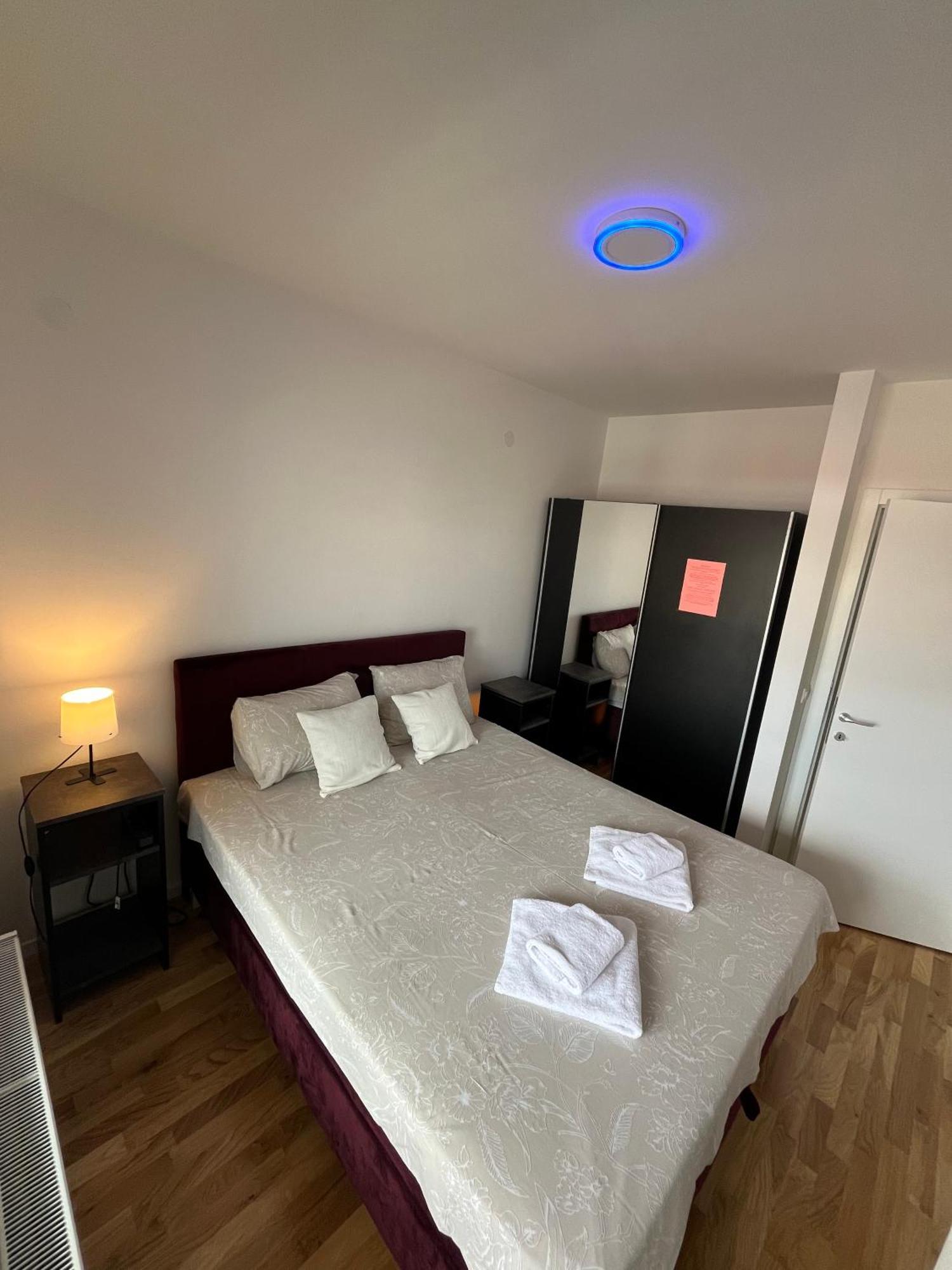 Lux Apartment 8, Center, Free Parking Ni Eksteriør billede